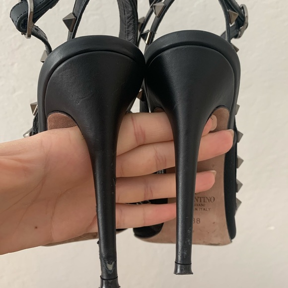 ✨AUTHENTIC Valentino Garavani Rockstud pumps✨ - Picture 3 of 7